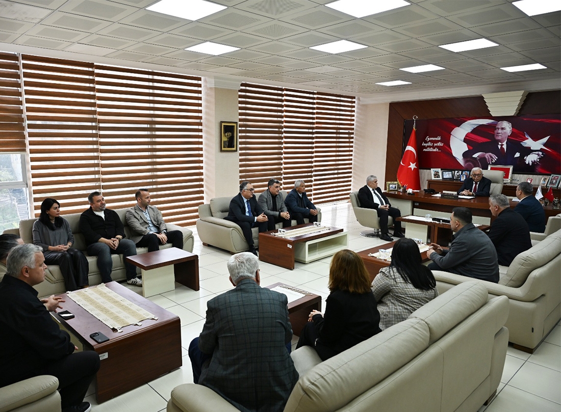 Başkan Posbıyık, Daire Müdürlerinden Brifing Aldı