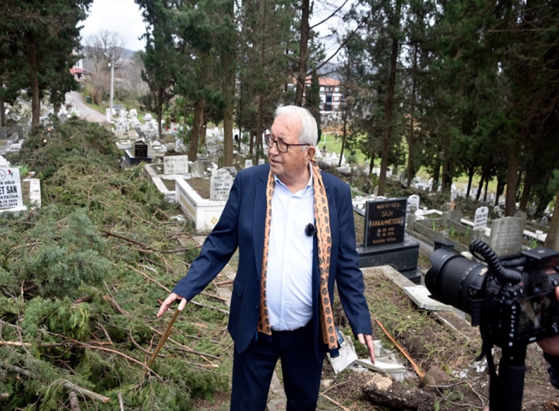 Başkan Posbıyık, Mezarlıklardaki Onarımları Yakından Takip Ediyor