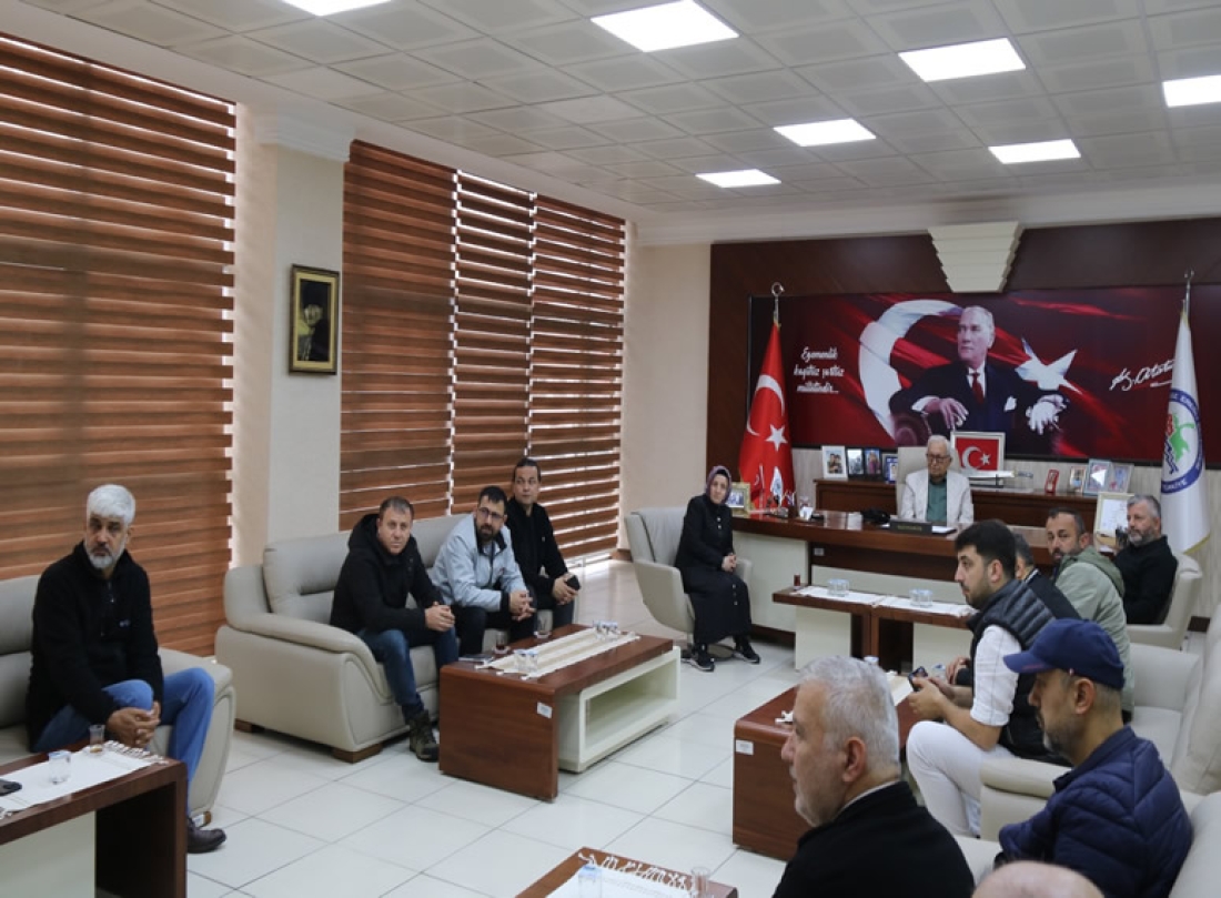 Başkan Posbıyık, Un Pazarı Esnafıyla Buluştu