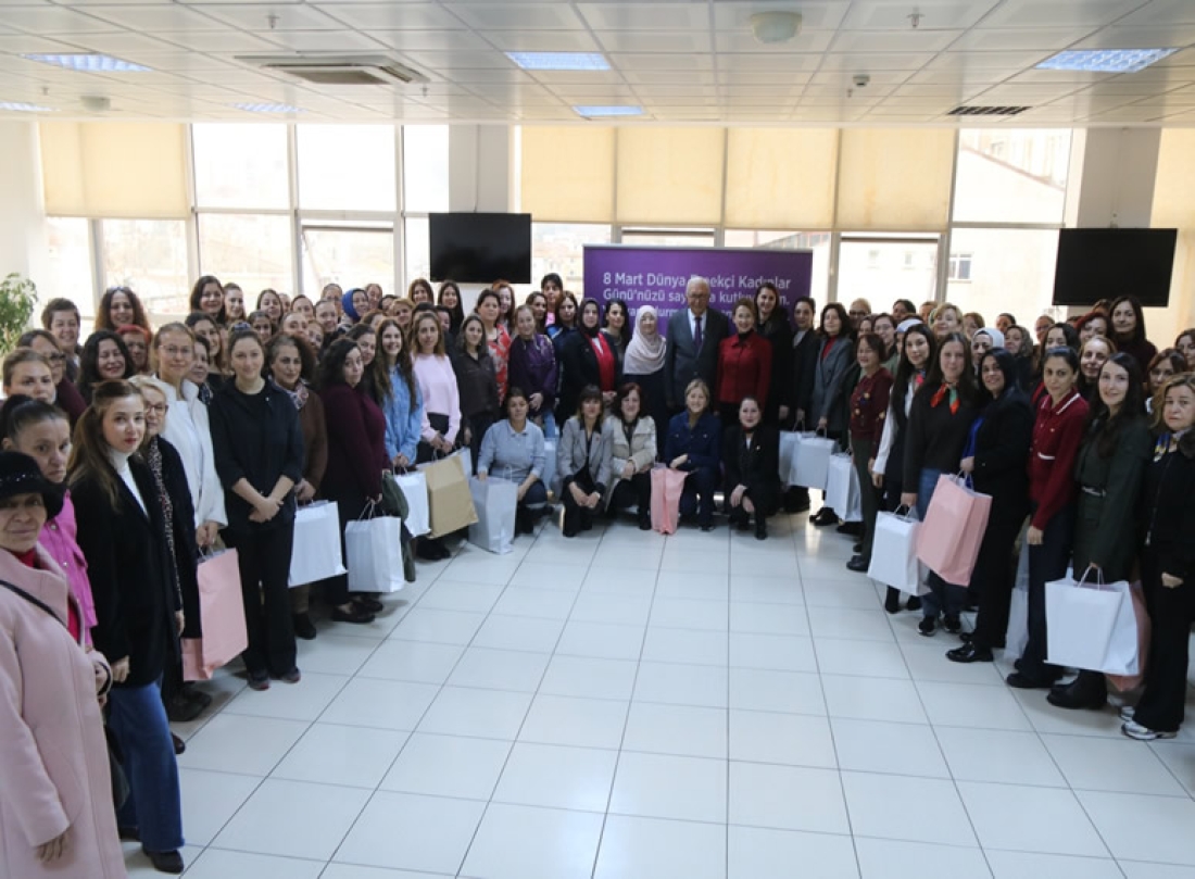 Başkan Posbıyık’tan Kadınlara 8 Mart Sürprizi