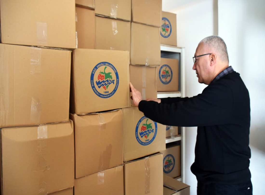 Kdz. Ereğli Belediyesi, Bayram Öncesi Bin Aileye Gıda Yardımında Bulunuyor