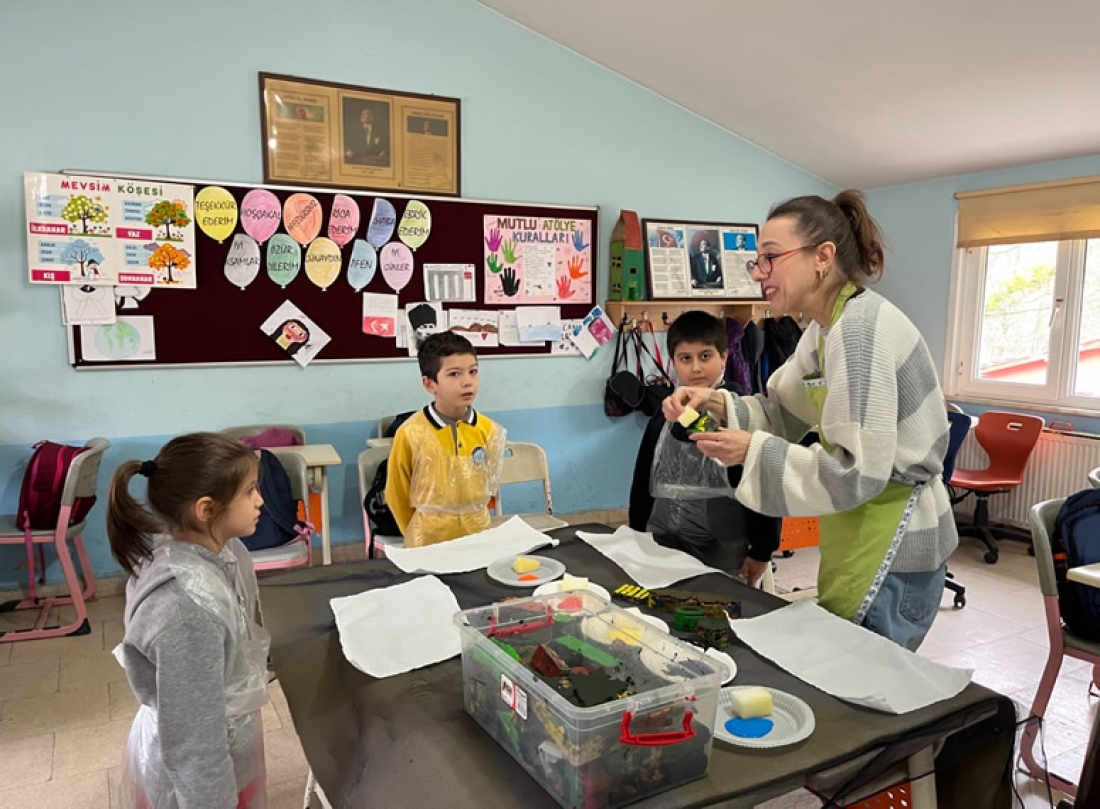 Kdz. Ereğli Belediyesi Oyuncak Müzesi Yeni Yılın İlk Çalışmasını Elmacı Ve Üçköy İlkokullarında Gerçekleştirdi