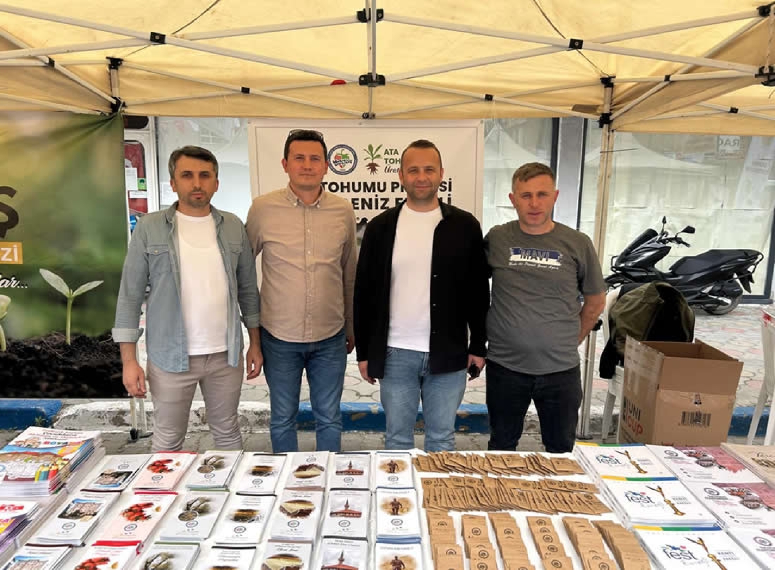 Kdz. Ereğli Belediyesi’nin Ata Tohumları İzmir’de Yoğun İlgi Gördü