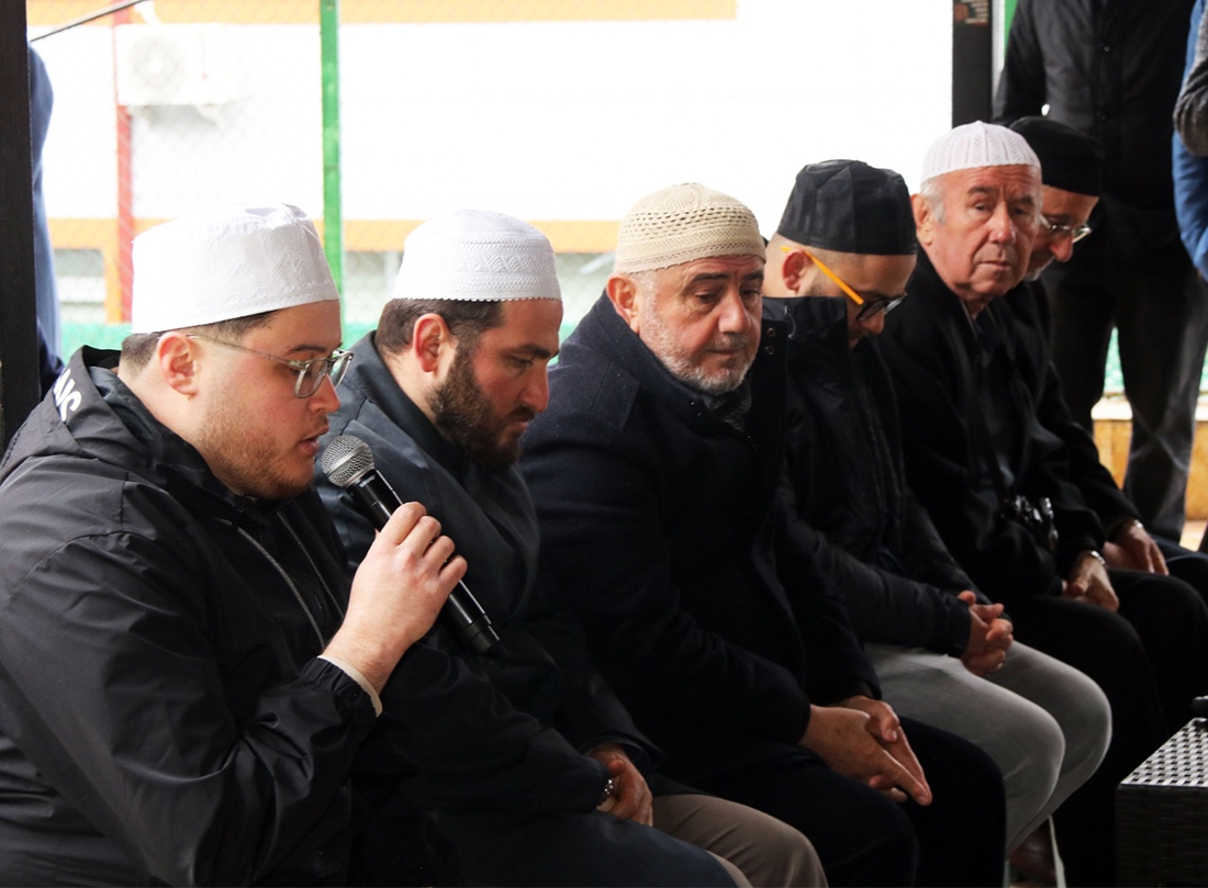 Kdz. Ereğli, Soğuk Ve Yağışlı Havaya Rağmen Şehir Mezarlığında Duada Buluştu