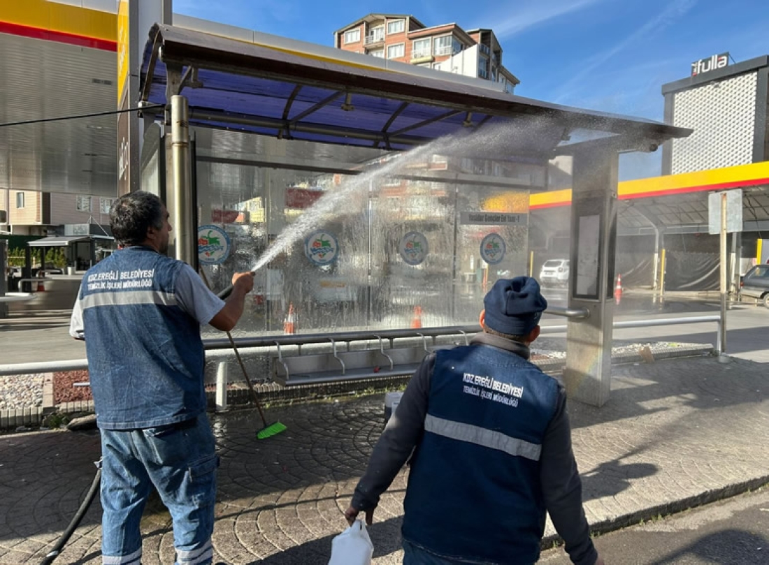 Kdz. Ereğli’de Otobüs Durakları Detaylı Temizlendi