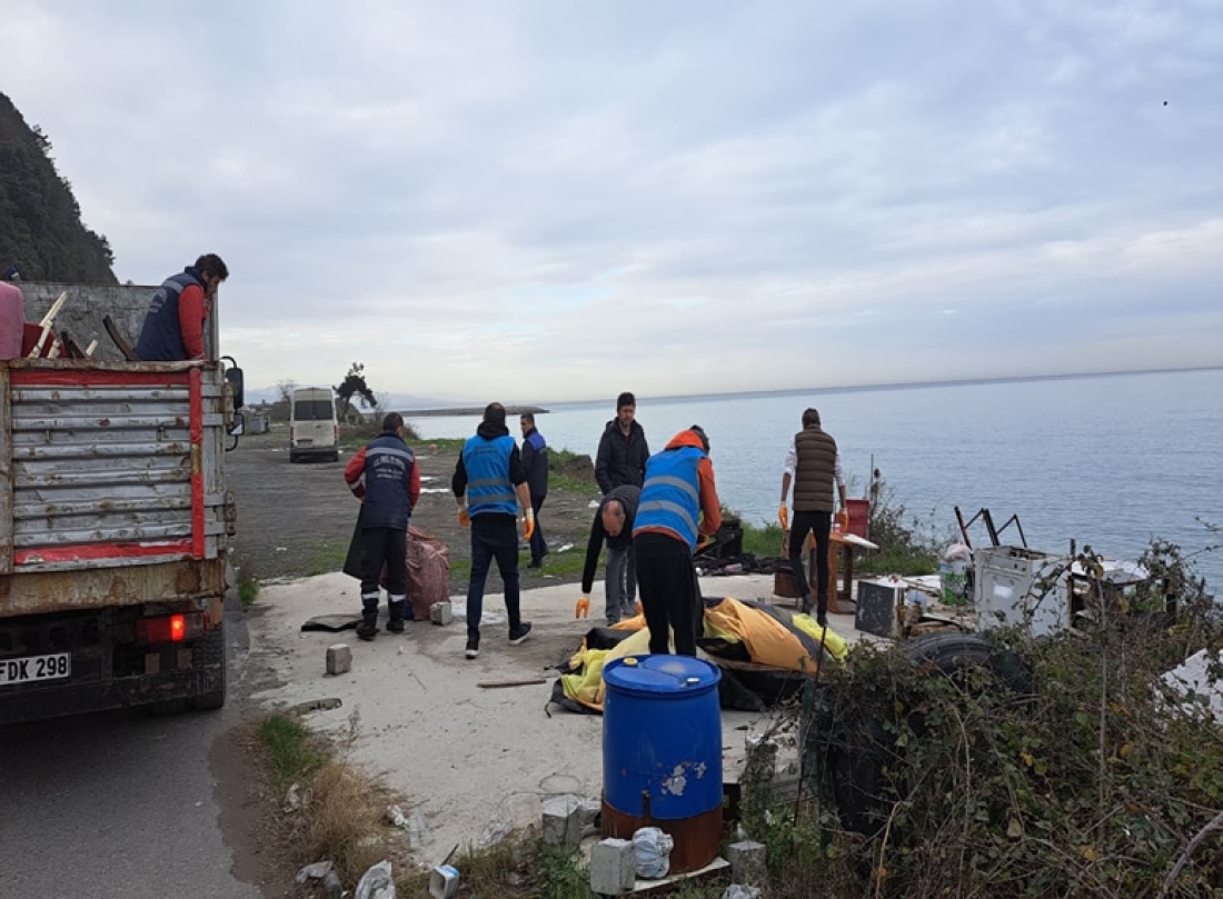 Plajlar Bölgesi Kaçak Yapı Ve İşgallerden Temizlendi