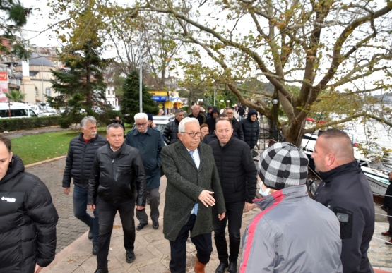Başkan Posbıyık, Chp Heyetiyle Afetzede Esnafa Geçmiş Olsun Ziyaretinde Bulundu