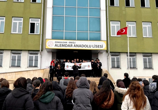 Kdz. Ereğli Belediyesi 1030 Kişiyi Deprem Tatbikatlarıyla Bilgilendirdi