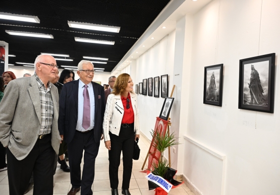 Cumhuriyet Konulu Sergiler Akm’de Açıldı