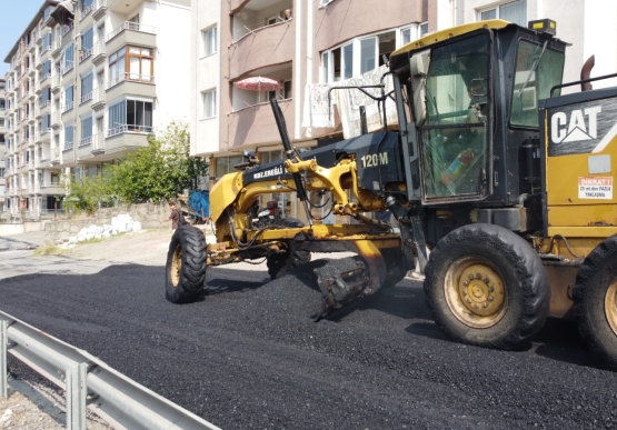 200 Milyon Liralık Asfalt Yatırımı Kepez Bölgesi'nde Devam Ediyor
