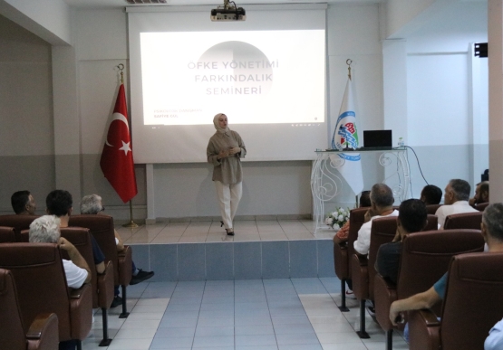 Halk Otobüsü Şoförlerine ‘Öfke Kontrolü’ Semineri Verildi