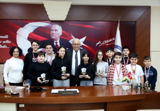 Briç Sporcularından Başkan Posbıyık’a Ziyaret