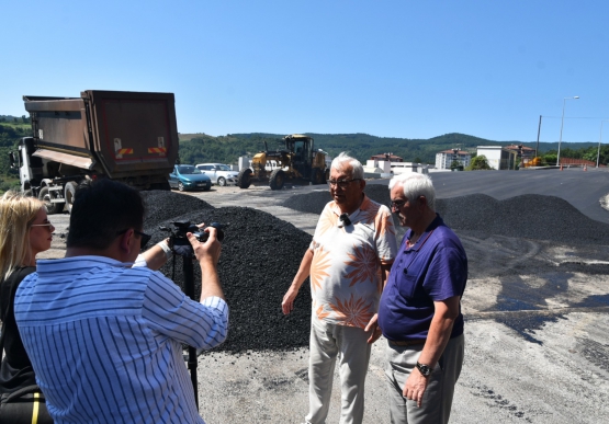 Başkan Posbıyık, Asfalt Çalışmalarını Yerinde İnceledi
