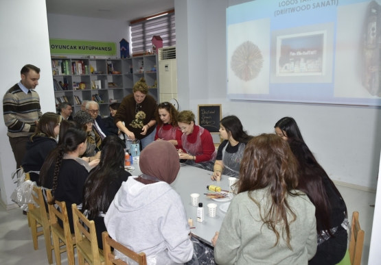 Oyuncak Müzesi’nde Driftwood Sanatı