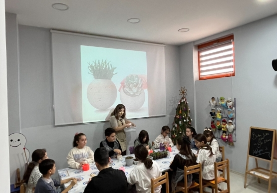 Beton Saksı Yapımı Ve Bitki Süsleme Atölyesi Yeniden Düzenlendi