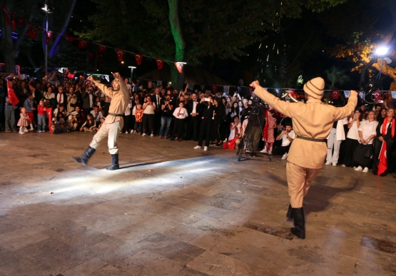 Cumhuriyet Balosu, Kdz. Ereğli’de Halkla Buluştu