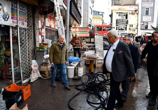 Başkan Posbıyık, Afetzedeleri Yalnız Bırakmıyor