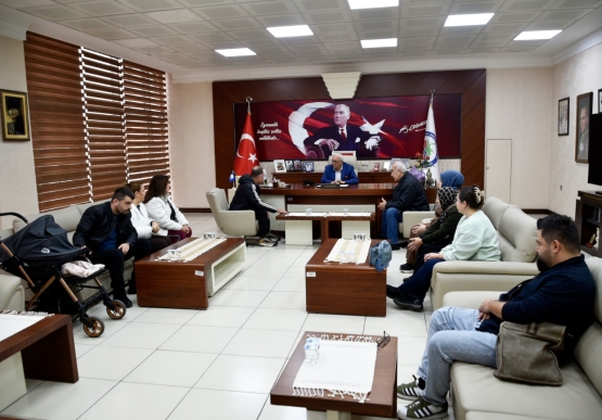 Kafkametler Gemisi Mürettebatının Aileleri, Başkan Posbıyık’a Anıt İçin Teşekkür Etti