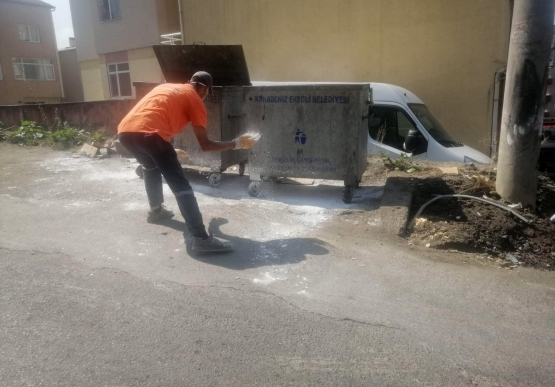 Temizlik İşleri Ve Park Bahçeler 31 Mahallede Çalışmalarını Sürdürüyor