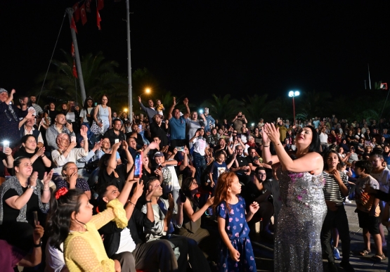 Yazın Ritmi Sanatçı Yağmur Okur’la Kdz.Ereğli’de Yükseldi