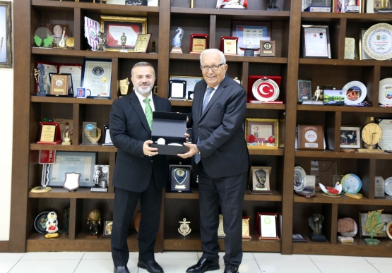 Erdemir Genel Müdürü Şaban Yazıcı, Başkan Halil Posbıyık’ı Ziyaret Etti