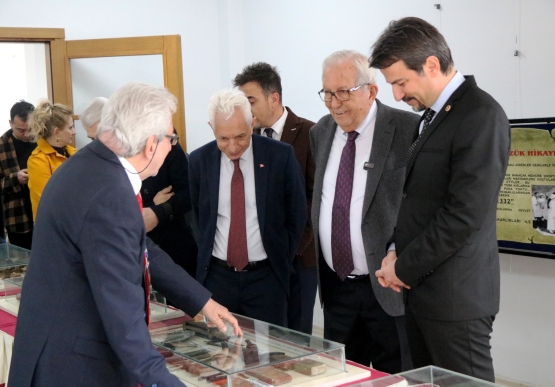 1915 Çanakkale Gezici Savaş Malzemeleri Müzesi Ziyarete Açıldı