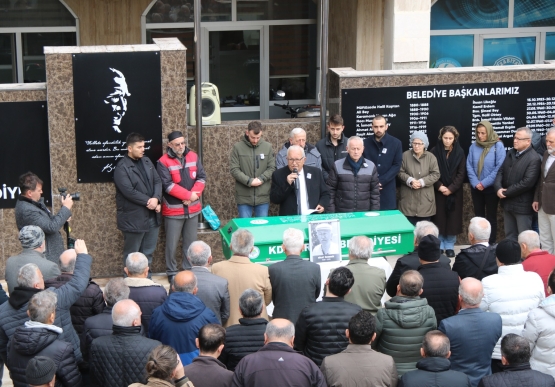 Nihat Özdemir İçin Belediye Önünde Tören Düzenlendi