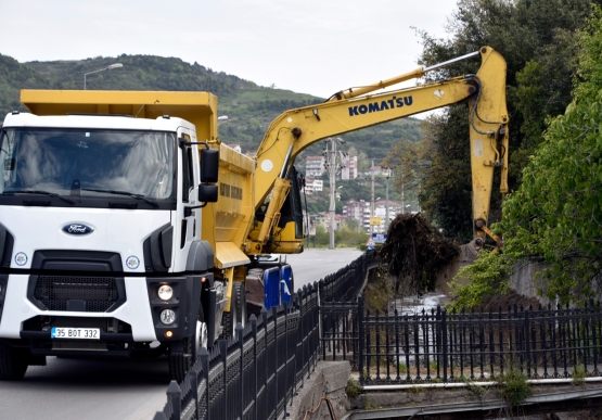 Kdz. Ereğli’de Dere Yatakları Temizleniyor