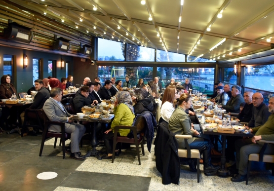 Chp, Ak Parti Ve İyi Parti Meclis Üyeleri Başkan Posbıyık’ın İftarında Buluştu