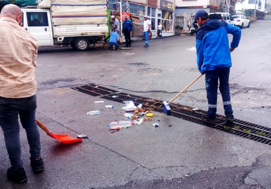 Kdz. Ereğli Belediyesi Ekipleri Yağış Boyunca Sahada