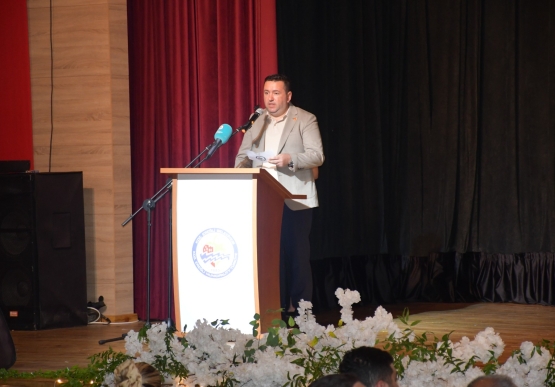 Sevgi Barış Dostluk Kreşi Miniklerinden Yıl Sonu Gösterisi