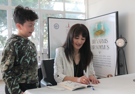 Kdz. Ereğli Belediyesi “Edebiyat Günleri” İle Ereğli’yi Sanata Doyurdu