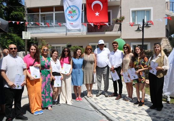 Tarihi Akkuyu Meydanı, Deniz Kızı Heykeli Ve El Ürünleri Pazarı Açıldı