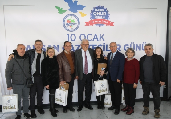 Başkan Posbıyık, 36 Gazeteciye Basın Onur Ödülü Verdi