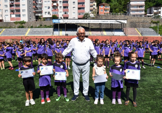 Kdz. Ereğli Belediyespor’da 320 Genç Sporcu Sertifika Aldı