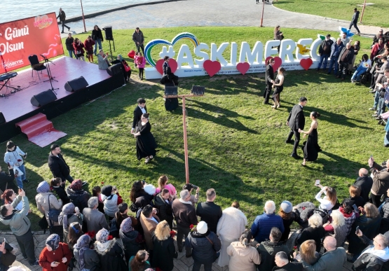 Kdz. Ereğli, Sevgiyi Paylaştı