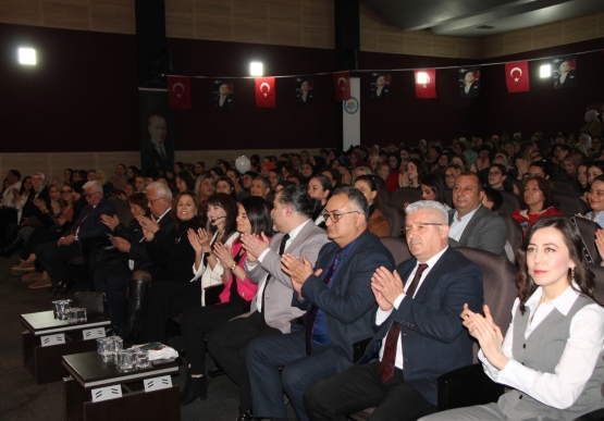 Kdz. Ereğli Belediyesi “Edebiyat Günleri” İle Ereğli’yi Sanata Doyurdu