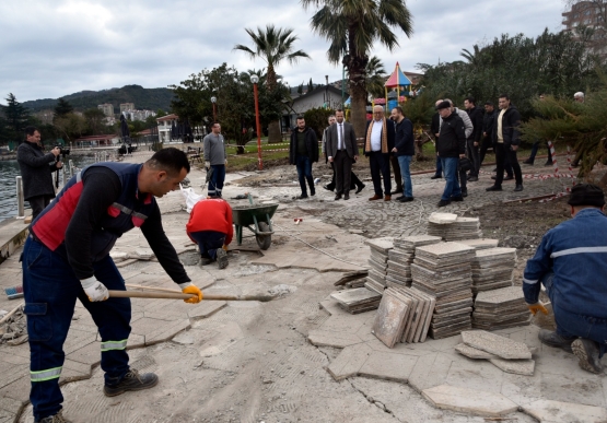 Başkan Posbıyık, Ereğli Sahilinde Çalışmaları Denetledi