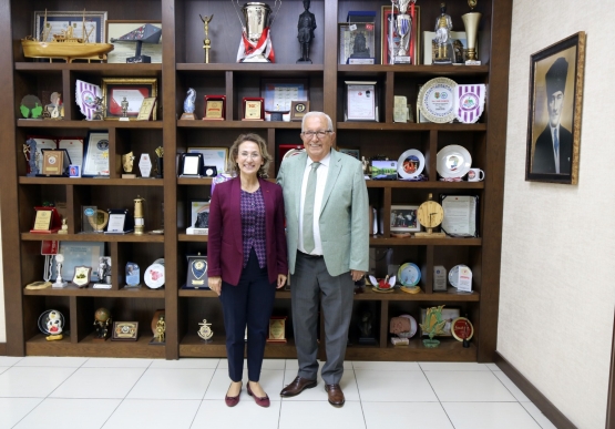 Chp Yönetimi, Başkan Posbıyık’ı Ziyaret Etti