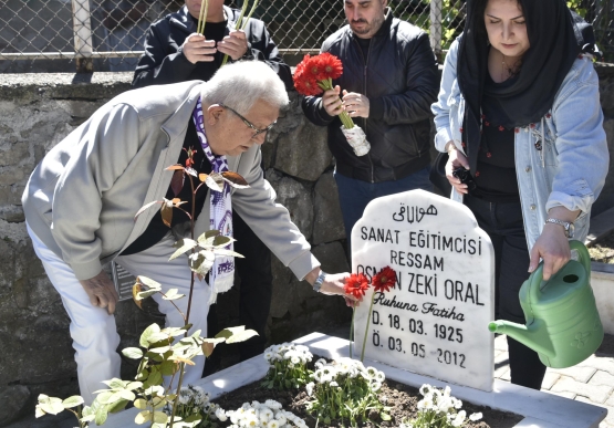 Osman Zeki Oral, Vefatının 13. Yılında Mezarı Başında Anıldı