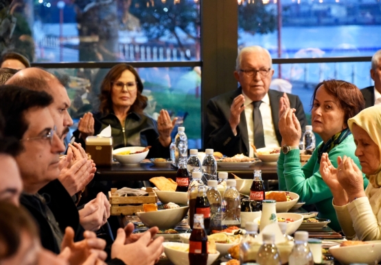 Chp, Ak Parti Ve İyi Parti Meclis Üyeleri Başkan Posbıyık’ın İftarında Buluştu