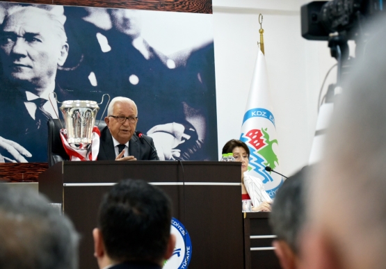 Şampiyonluk Kupası, Kdz. Ereğli Belediye Meclisi’nde Başkan Posbıyık: Kdz. Ereğli Belediyespor Artık Şehrin Takımıdır “29 Mayıs’taki Kongrede Ben Yokum” “Yeni Talipliler Önümüzdeki Günlerde Ortaya Çıkar”