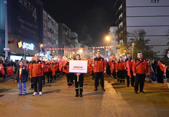 Kdz. Ereğli’de Cumhuriyet Coşkusu Sokaklara Sığmadı!