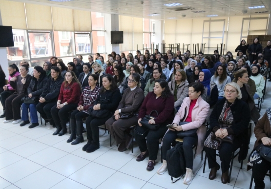 Başkan Posbıyık’tan Kadınlara 8 Mart Sürprizi