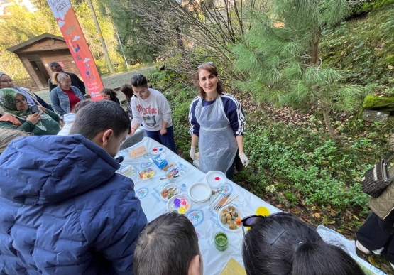 60 Özel Gereksinimli Çocuk Ve Bireyle Atölye Karnavalı Yapıldı