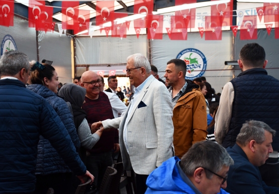 Başkan Posbıyık: “Ereğli Halkıyla Kadir Gecesi’nde Bir Arada Olmanın Mutluluğunu Yaşıyorum”