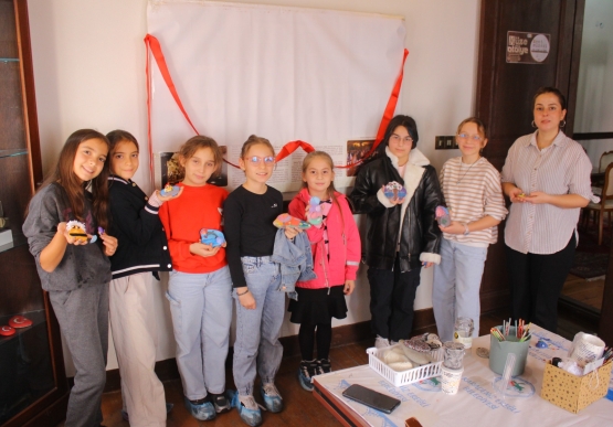 Kent Müzesi Taş Boyama Atölyesinde Renkli Anlar