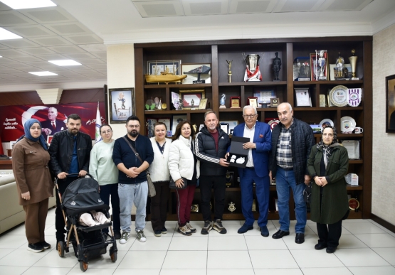 Kafkametler Gemisi Mürettebatının Aileleri, Başkan Posbıyık’a Anıt İçin Teşekkür Etti