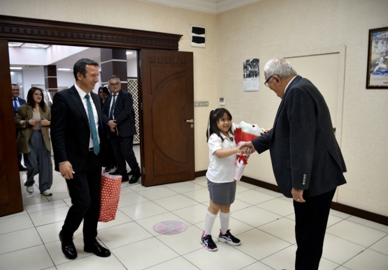 Aden Su Cebir, Başkan Posbıyık’ın Koltuğuna Oturdu