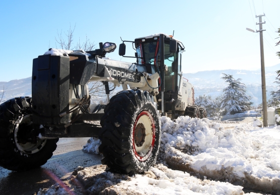 Kdz. Ereğli Belediyesi’nin Karla Mücadele Mesaisi Sürüyor